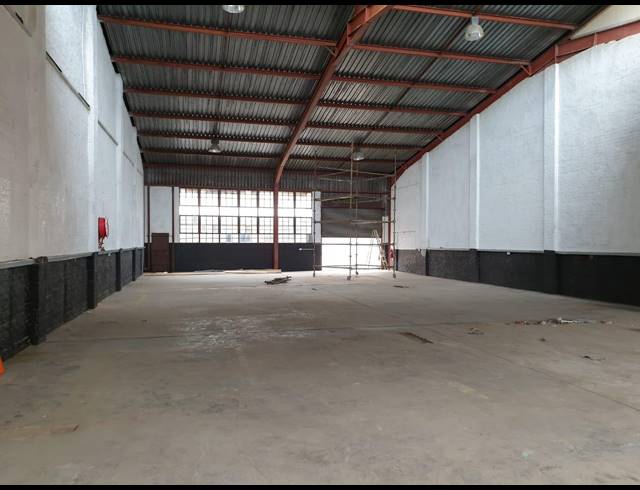 455M² WAREHOUSE TO LET IN WADEVILLE